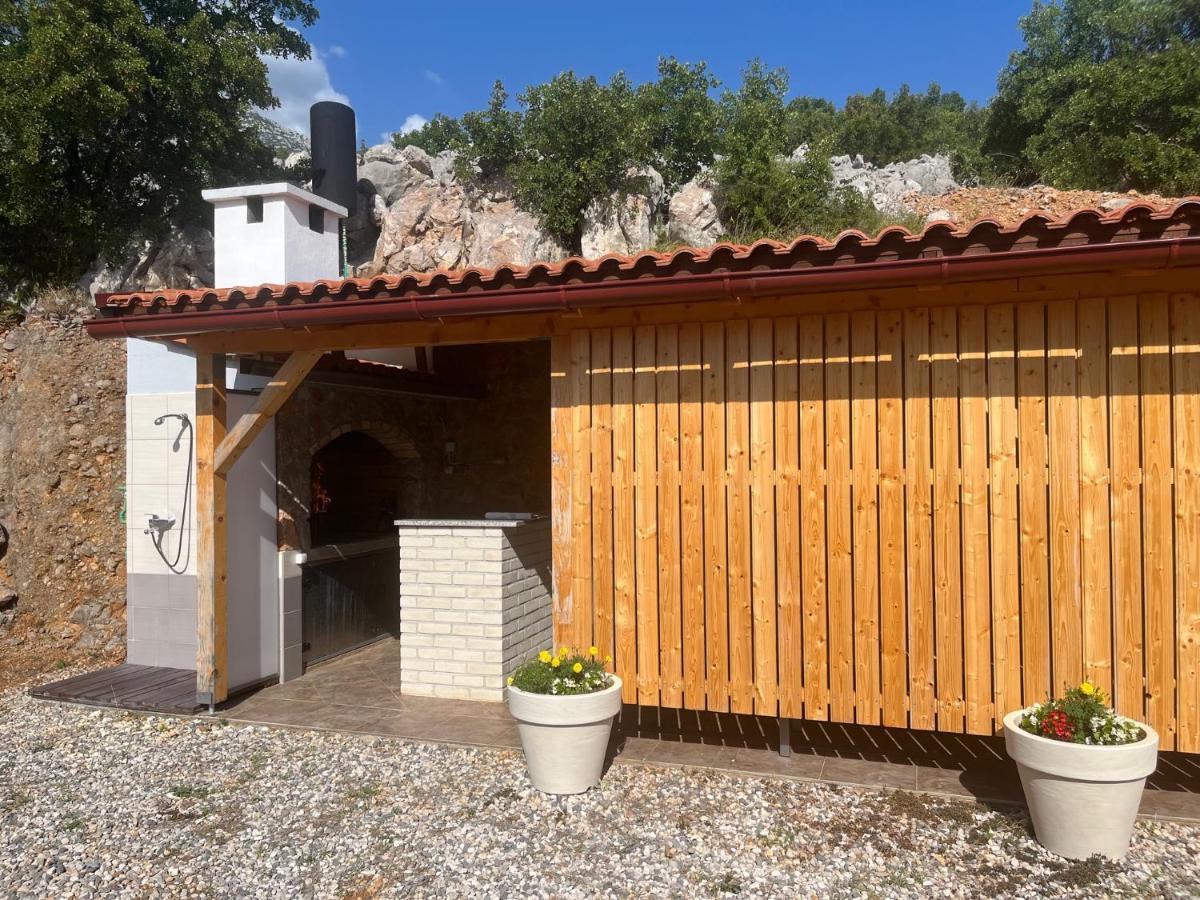 Apartmani Marijana Cesarica Exterior photo